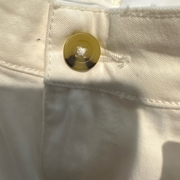 a.n.a Women's Cream Shorts - Picture 5 of 6